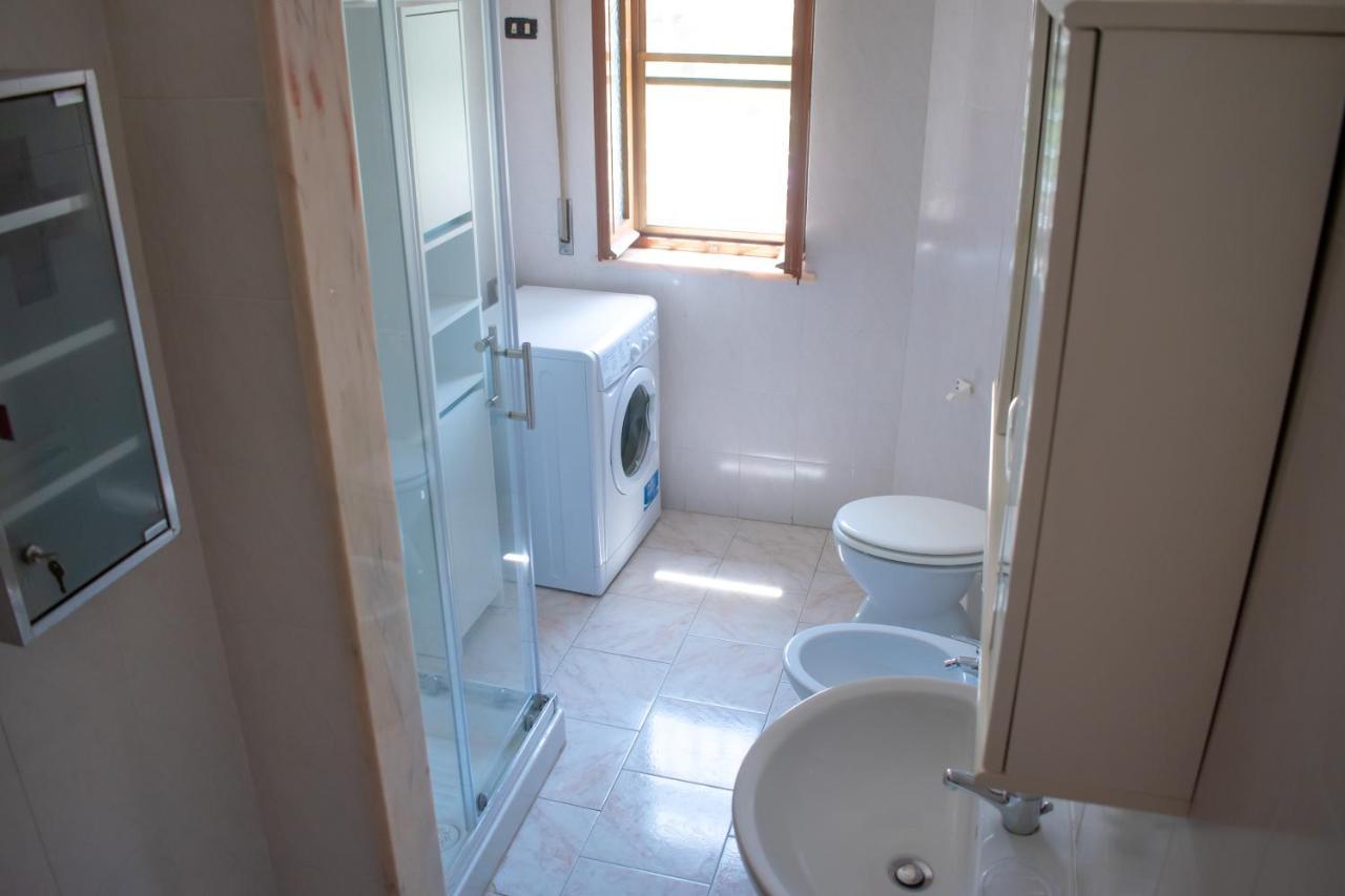 Casa Vacanze "Villa Severina" Iun R6166 R6692 Карбонія Екстер'єр фото