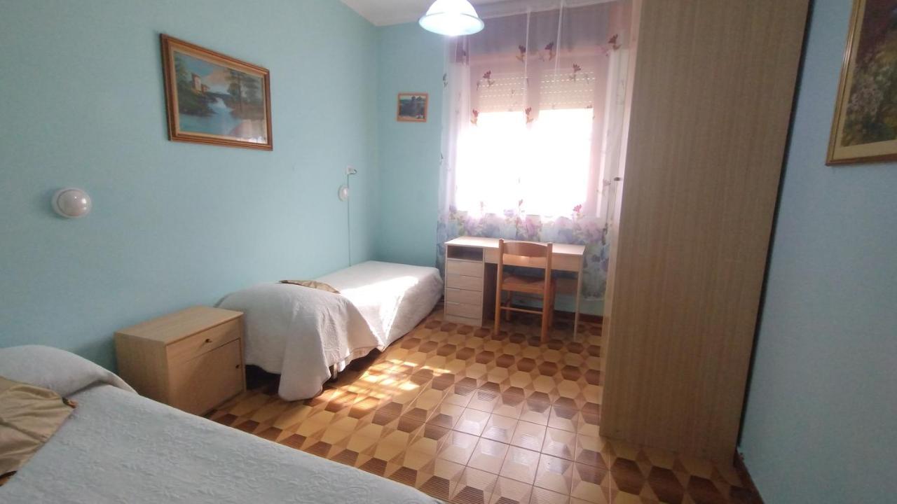 Casa Vacanze "Villa Severina" Iun R6166 R6692 Карбонія Екстер'єр фото